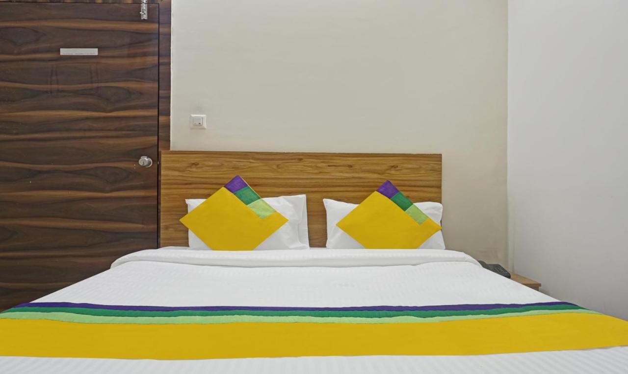 Itsy Hotels Ay Plus Hotels Kharadi Ngoại thất bức ảnh