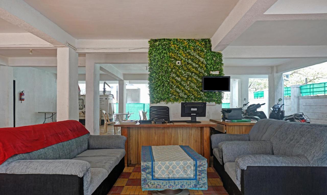 Itsy Hotels Ay Plus Hotels Kharadi Ngoại thất bức ảnh