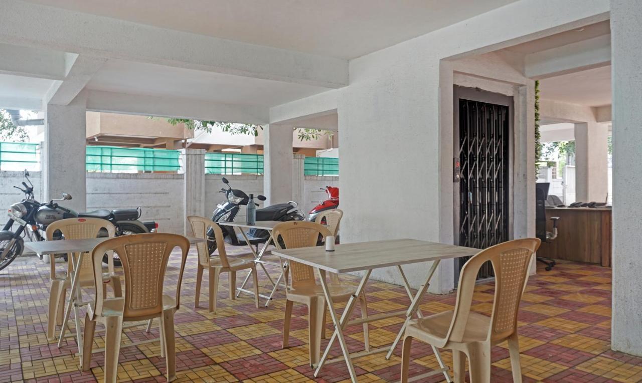 Itsy Hotels Ay Plus Hotels Kharadi Ngoại thất bức ảnh