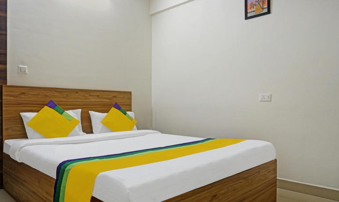 Itsy Hotels Ay Plus Hotels Kharadi Ngoại thất bức ảnh